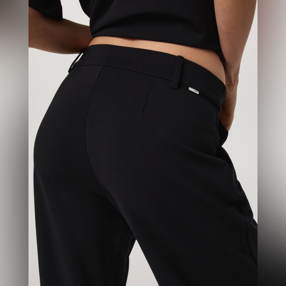 NWT Vuori Maven Wideleg Pant in Black - Picture 5 of 10